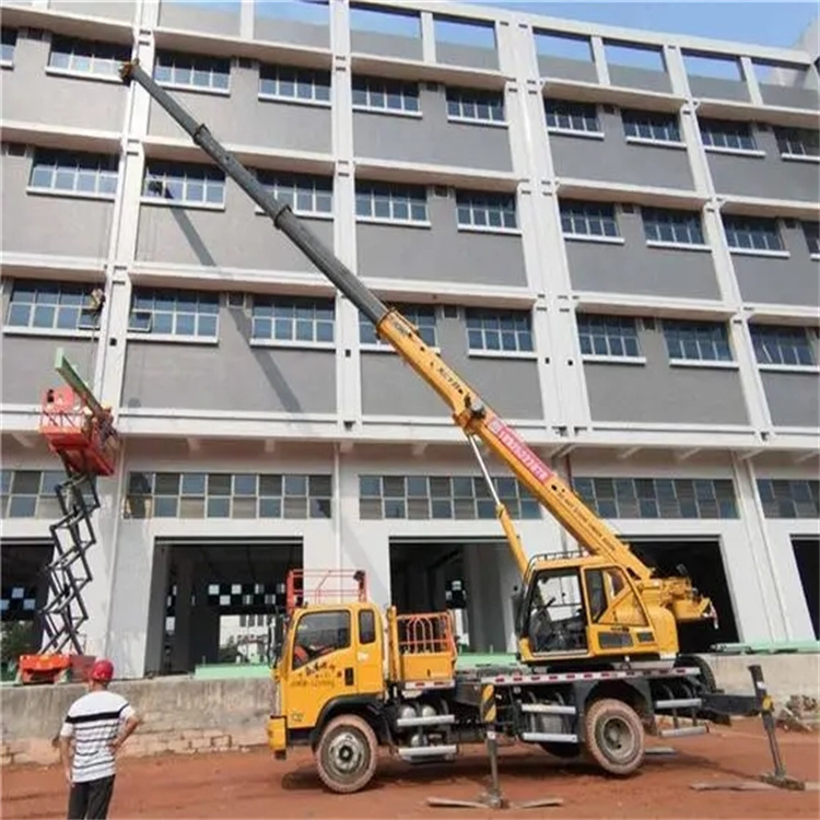 广汉高楼层玻璃吊装