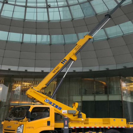 广汉附近高空作业车租赁｜安全设备租赁｜高空安装|工程定制化方案｜亿立达设备租赁